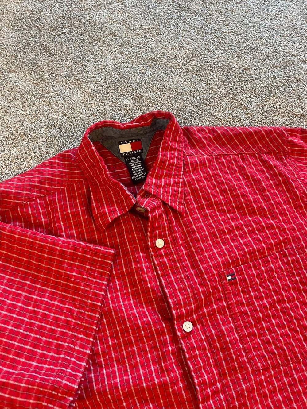 Tommy Hilfiger Seersucker Men's Red White Checkered Short Sleeve Button Down Shi